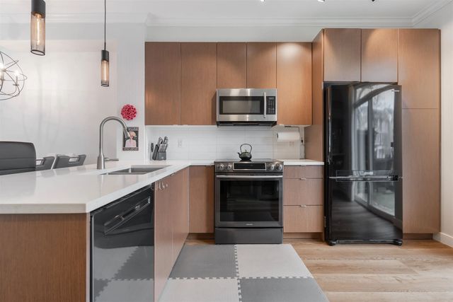 19505 68a Avenue 118, Surrey