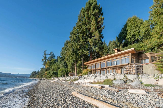 4893 Sunshine Coast Highway, Sechelt