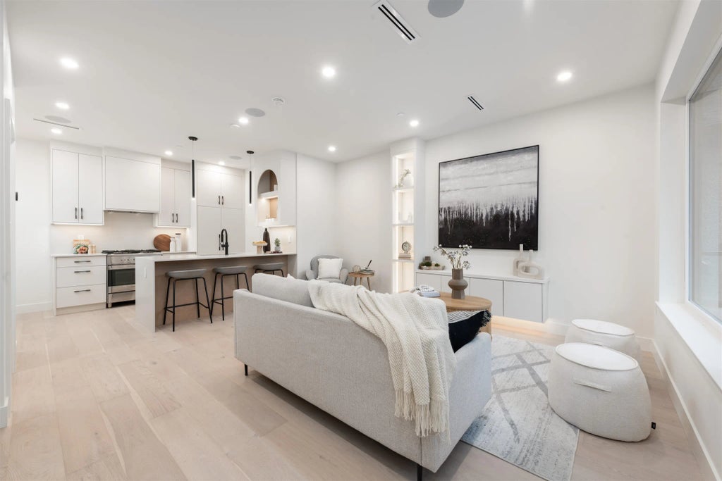 65 E King Edward Avenue 1, Vancouver