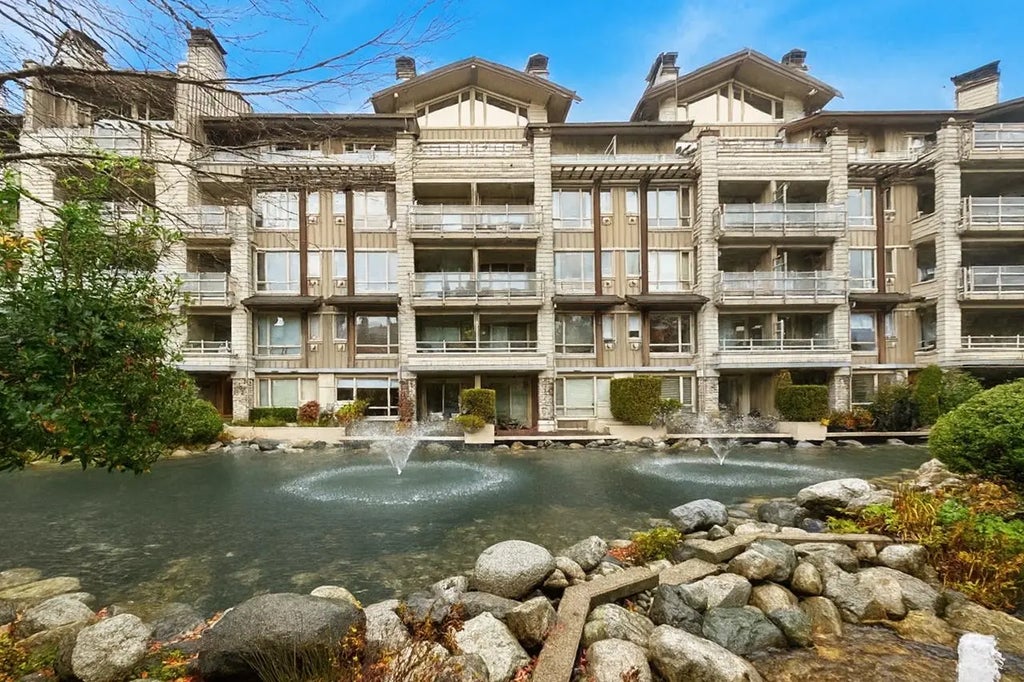 580 Raven Woods Drive 317, North Vancouver