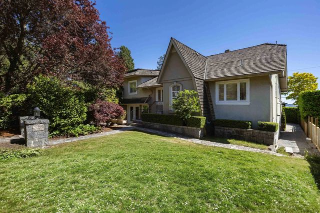 2308 Inglewood Avenue, West Vancouver