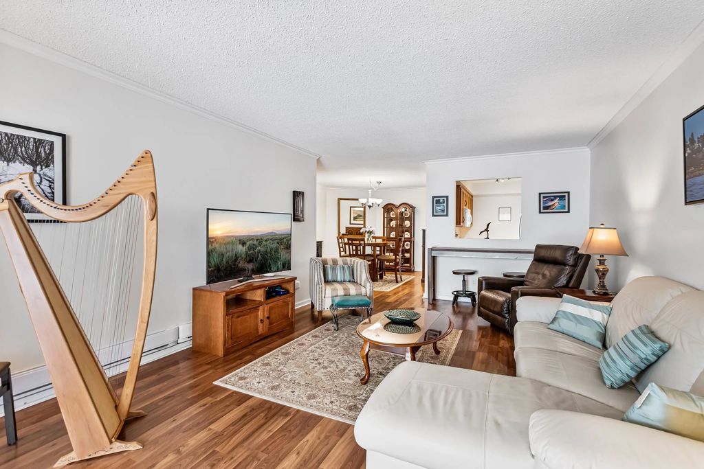 1458 Blackwood Street 204, White Rock