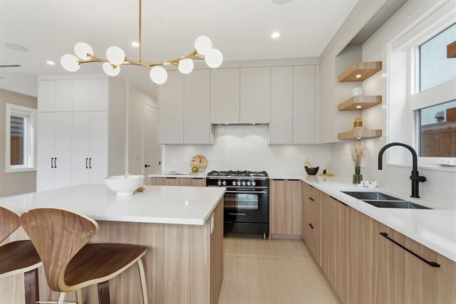2258 Napier Street 2, Vancouver