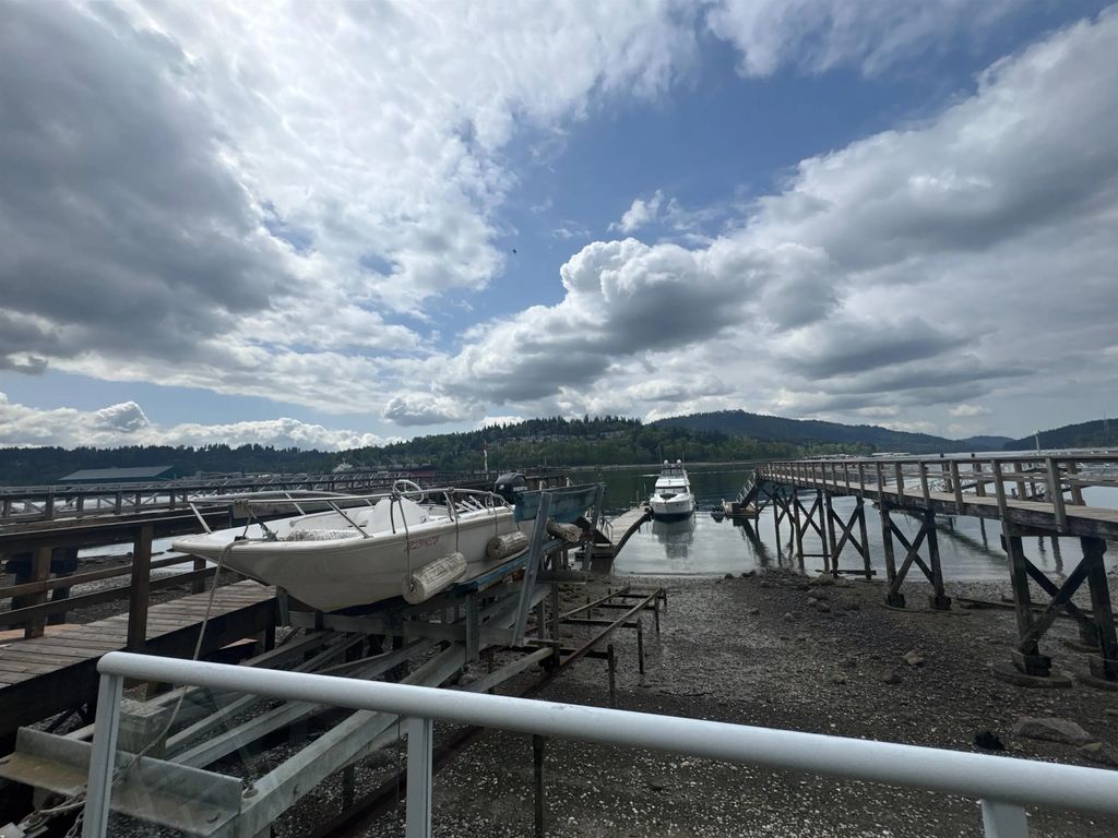 1132 Alderside Road, Port Moody