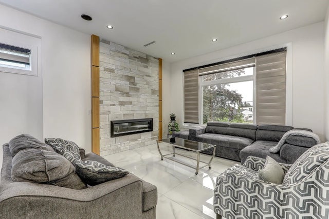 8763 10th Avenue, Burnaby