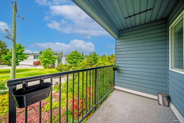 1122 King Albert Avenue 307, Coquitlam