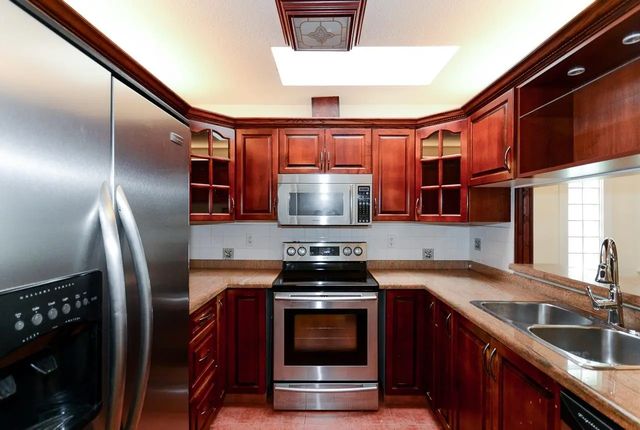 9880 Parsons Road 9, Richmond