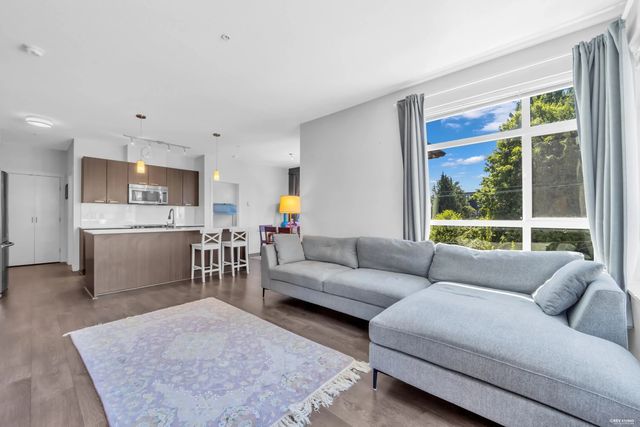 617 Smith Avenue 312, Coquitlam