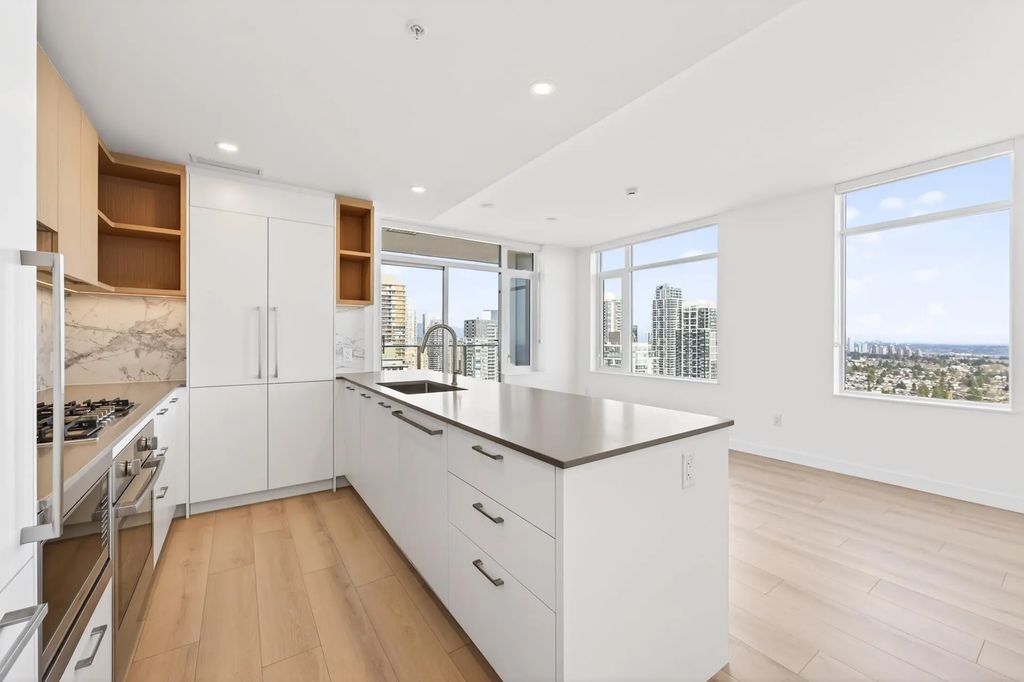 6468 Willingdon Avenue 2809, Burnaby