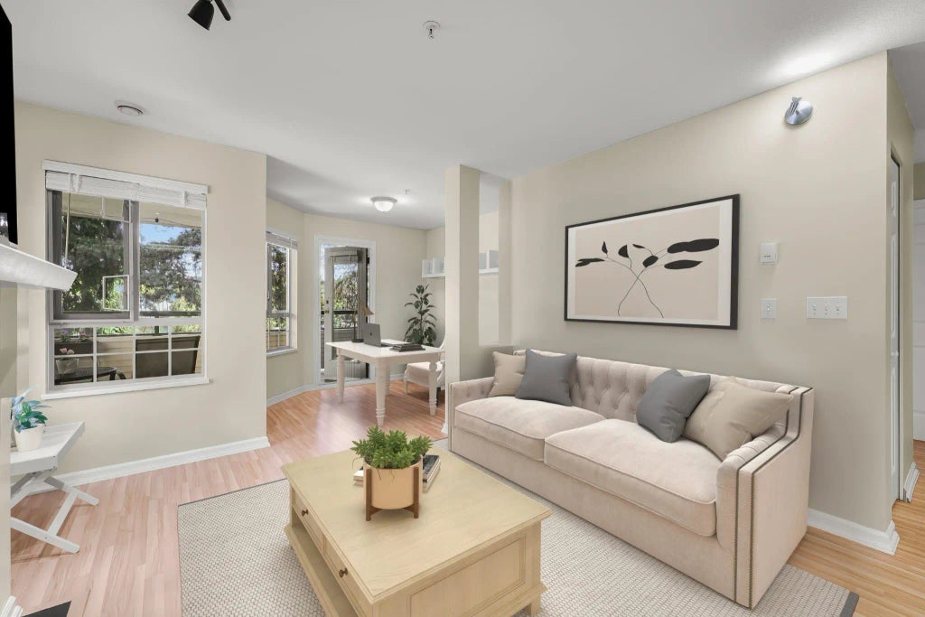 22025 48 Avenue 210, Langley