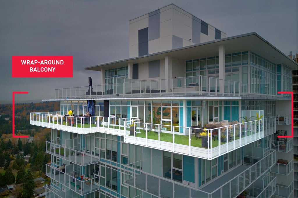 652 Whiting Way 2802/03, Coquitlam