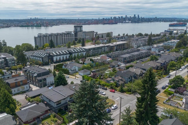 658 E 3rd Street, North Vancouver