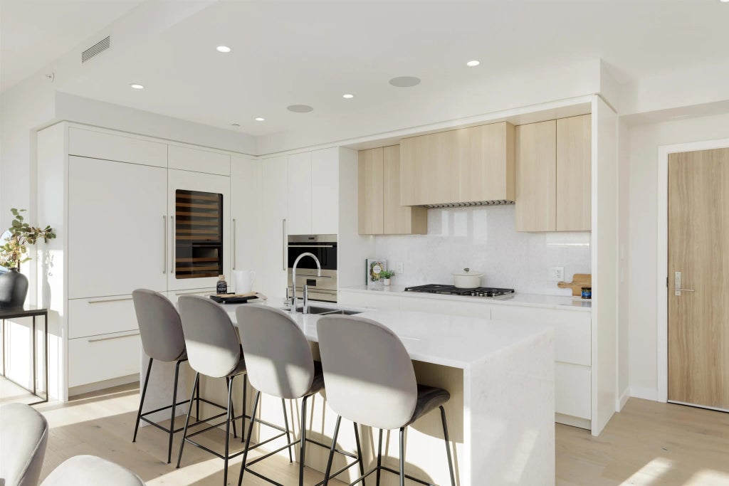 7433 Cambie Street 2702, Vancouver