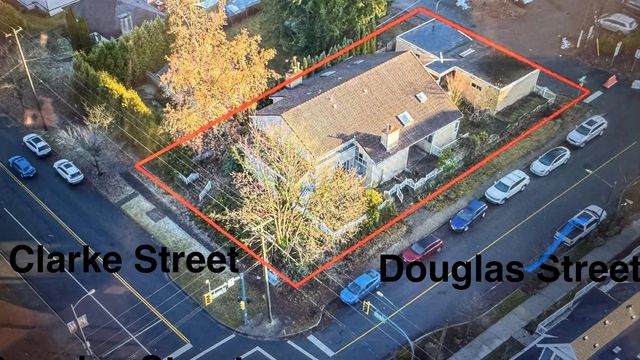 2201 Clarke Street, Port Moody