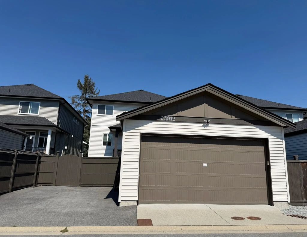 23912 Dewdney Trunk Road, Maple Ridge