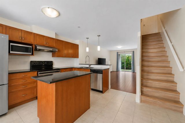 6498 Elgin Avenue 7, Burnaby