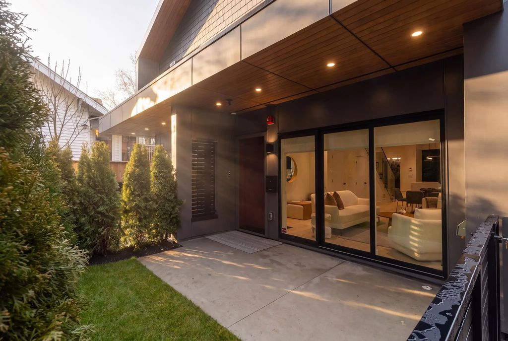 2539 Grant Street 2, Vancouver