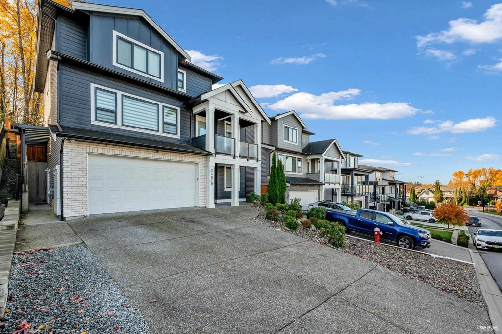 24618 105a Avenue, Maple Ridge