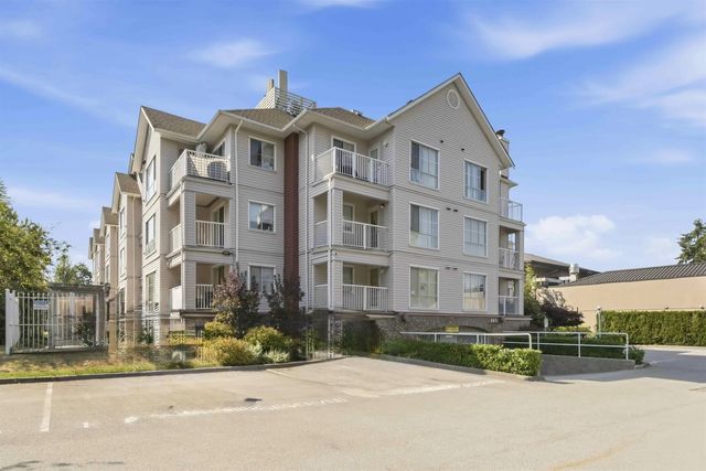9951 152 Street 107, Surrey