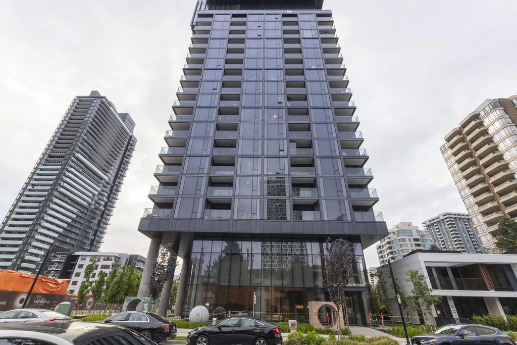 5987 Wilson Avenue 3905, Burnaby
