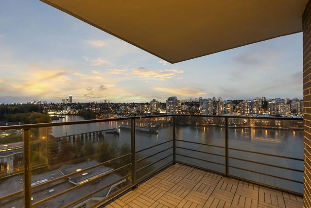 210 Salter Street 1204, New Westminster