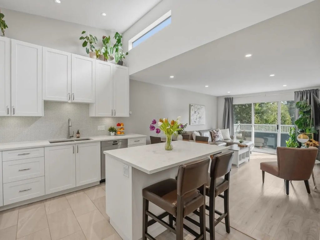 3875 W 4th Avenue 305, Vancouver