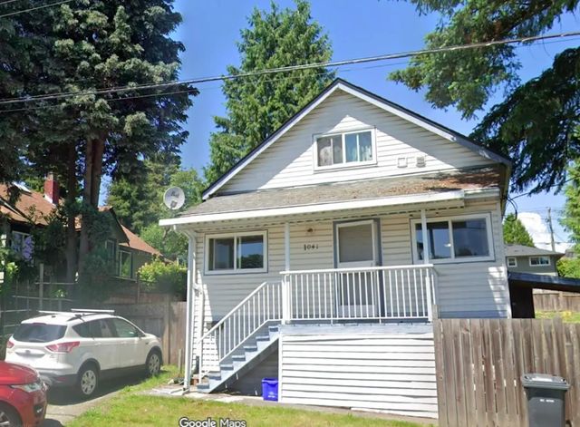 1041 James Avenue, Coquitlam