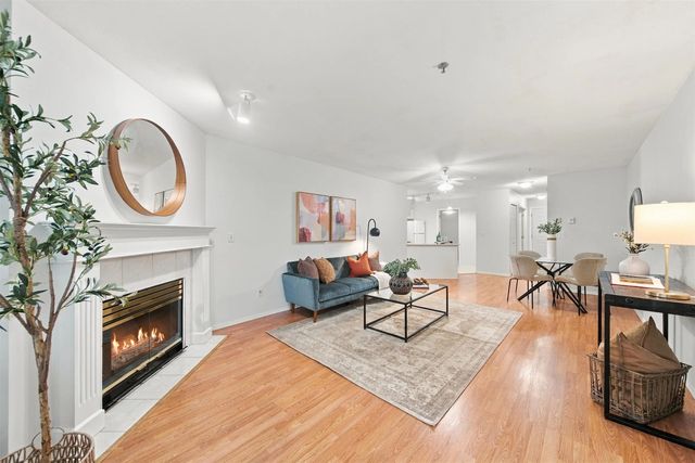 5955 177b Street 207, Surrey