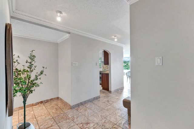 1675 Hornby Street 203, Vancouver