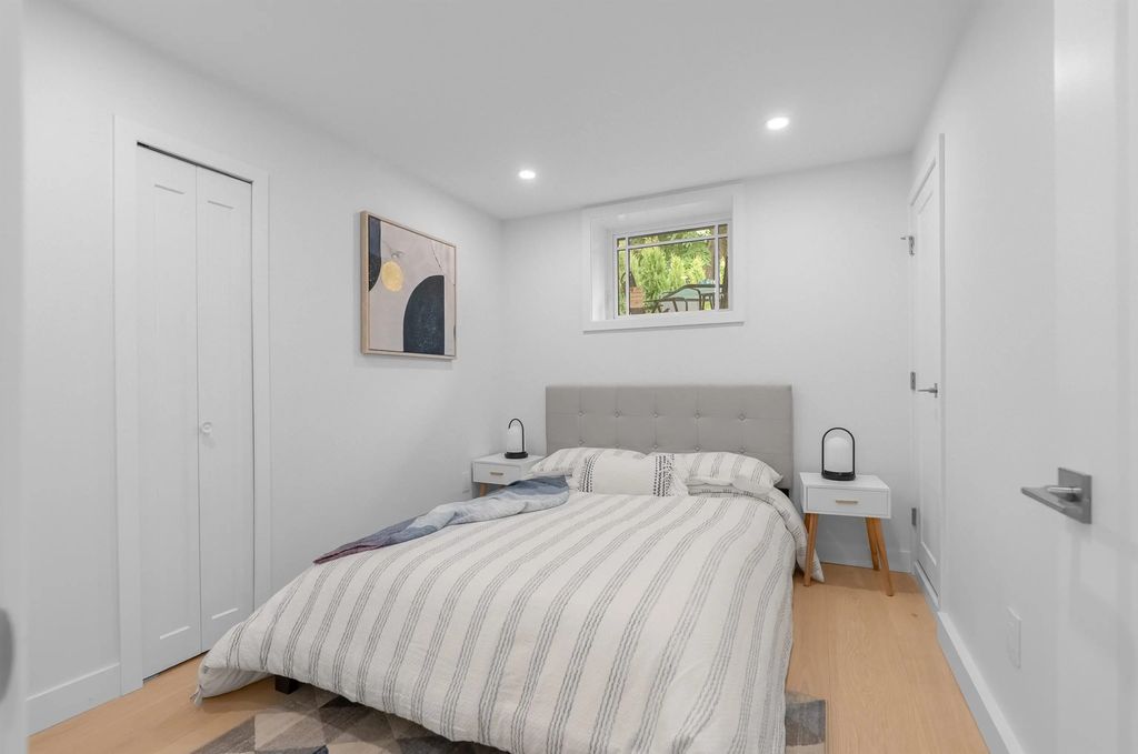 3672 W 1st Avenue A, Vancouver
