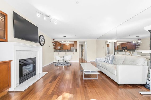 2150 Se Marine Drive 3, Vancouver