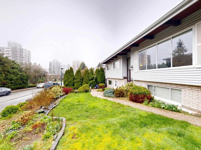 39 Mott Crescent, New Westminster