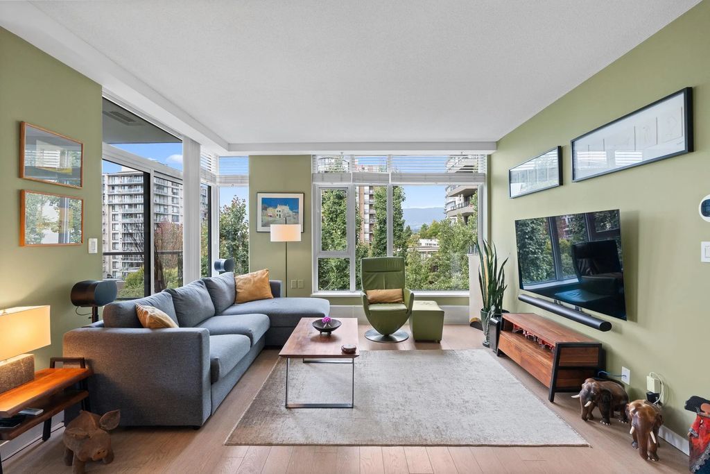 135 W 2nd Street 308, North Vancouver