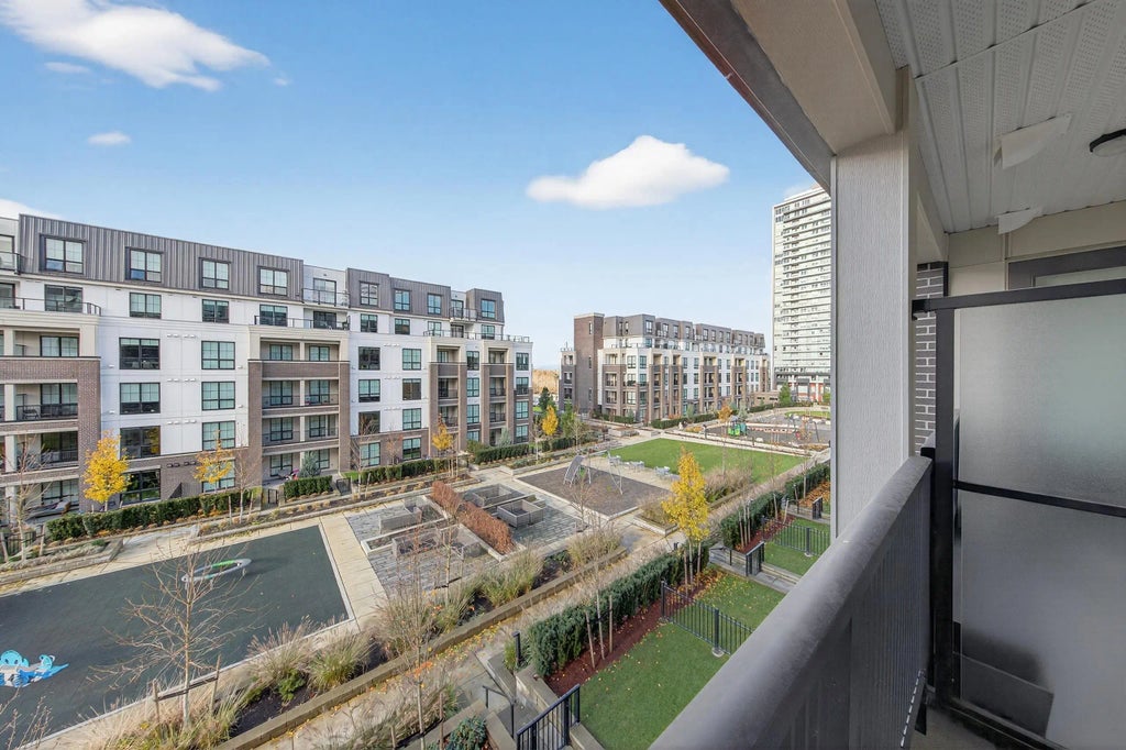 20077 84 Avenue 305, Langley