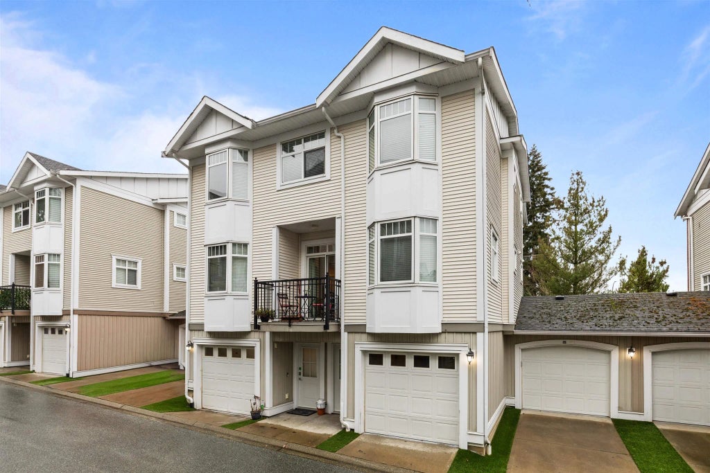 19551 66 Avenue 22, Surrey