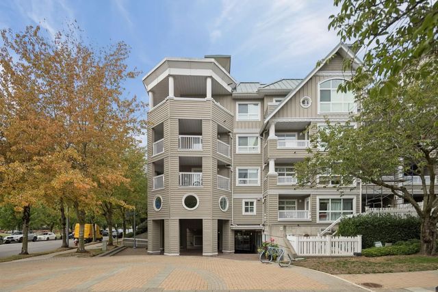 5900 Dover Crescent 323, Richmond