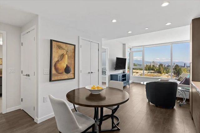 305 Morrissey Road 2203, Port Moody