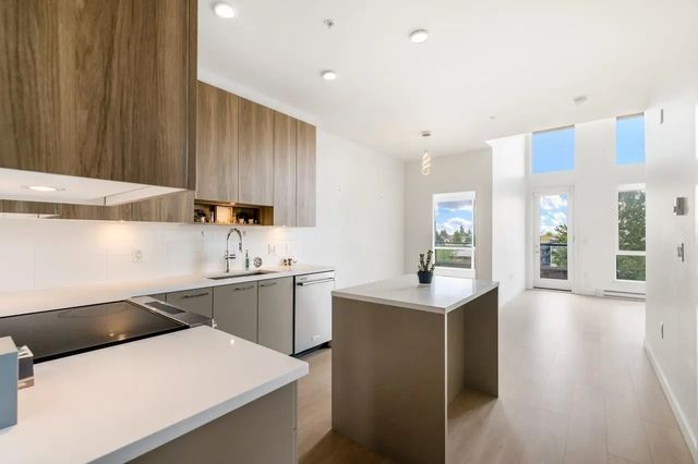 7599 15th Street 614, Burnaby