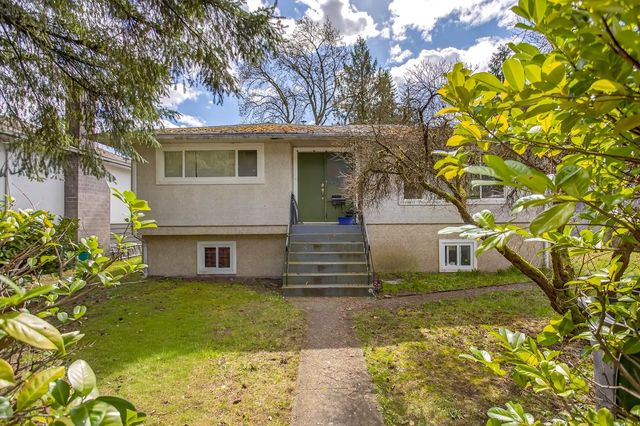1760 Jensen Avenue, Port Coquitlam