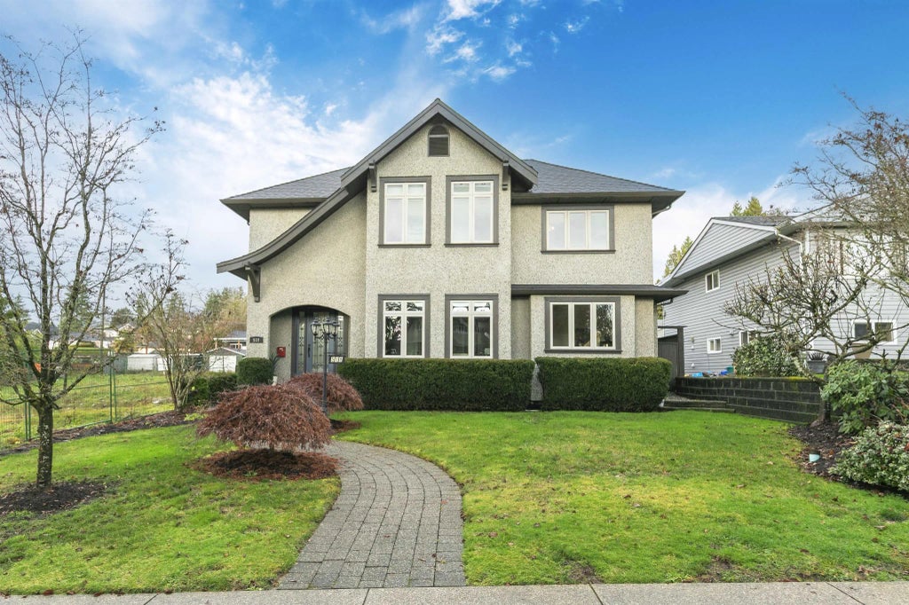 518 E 16th Street, North Vancouver