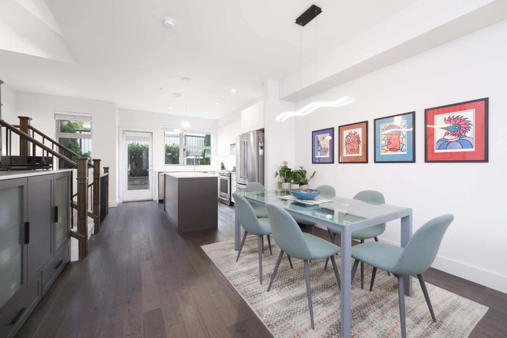 244 E 5th Street 14, North Vancouver