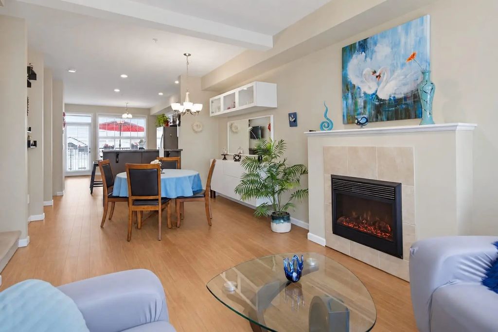 20831 70 Avenue 15, Langley