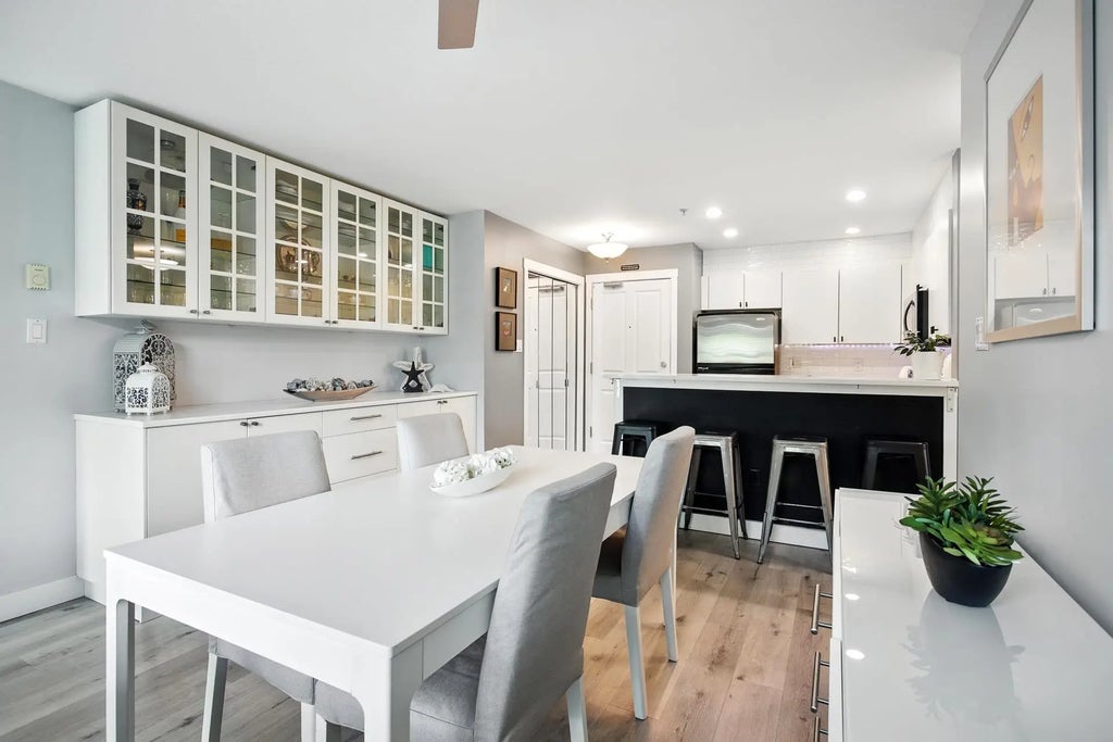 225 Newport Drive 404, Port Moody