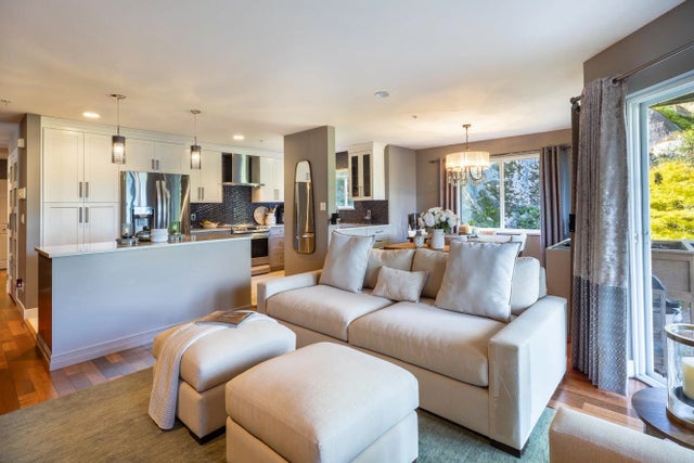 5780 Trail Avenue W101, Sechelt