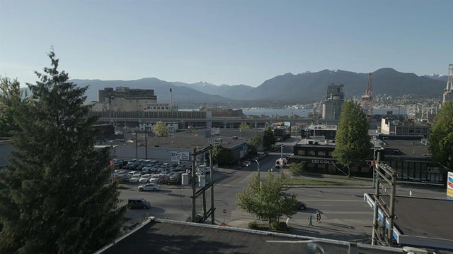 1220 E Pender Street 305, Vancouver