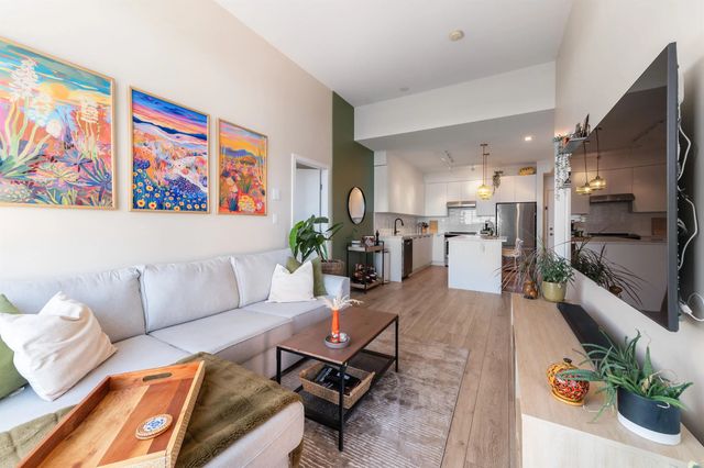 7809 209 Street 517, Langley