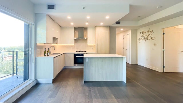 488 W 58th Avenue 402, Vancouver