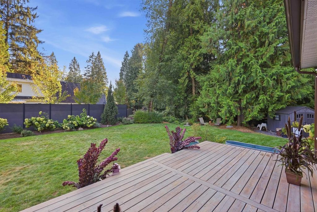 2207 Tanager Place, North Vancouver