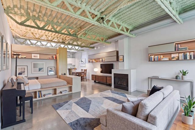 350 E 2nd Avenue 424, Vancouver