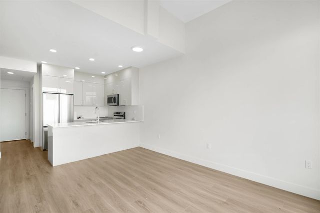 15739 Fraser Highway 609, Surrey
